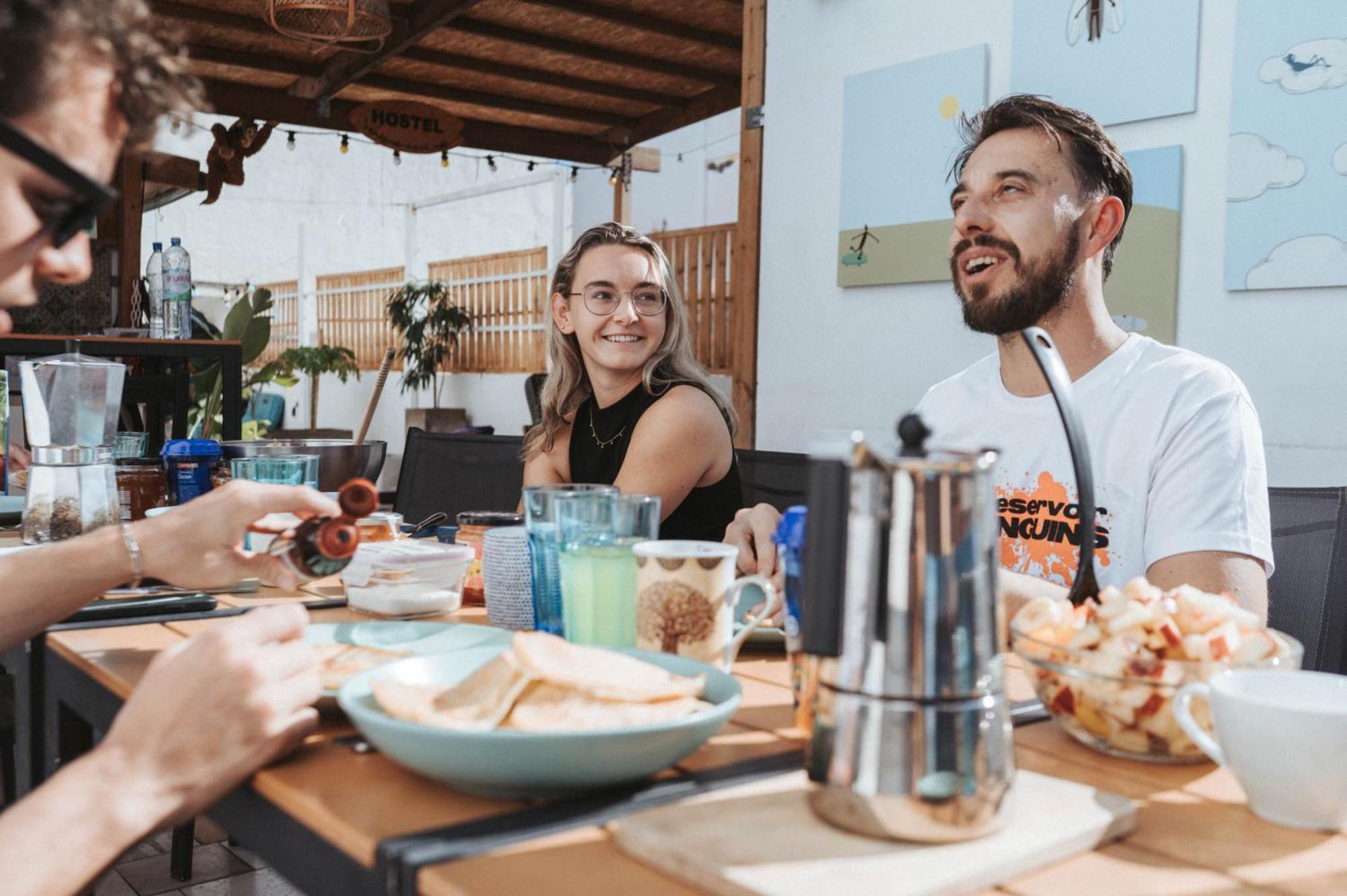 La Ventana Azul Surf Hostel ラスパルマス・デ・グランカナリア エクステリア 写真