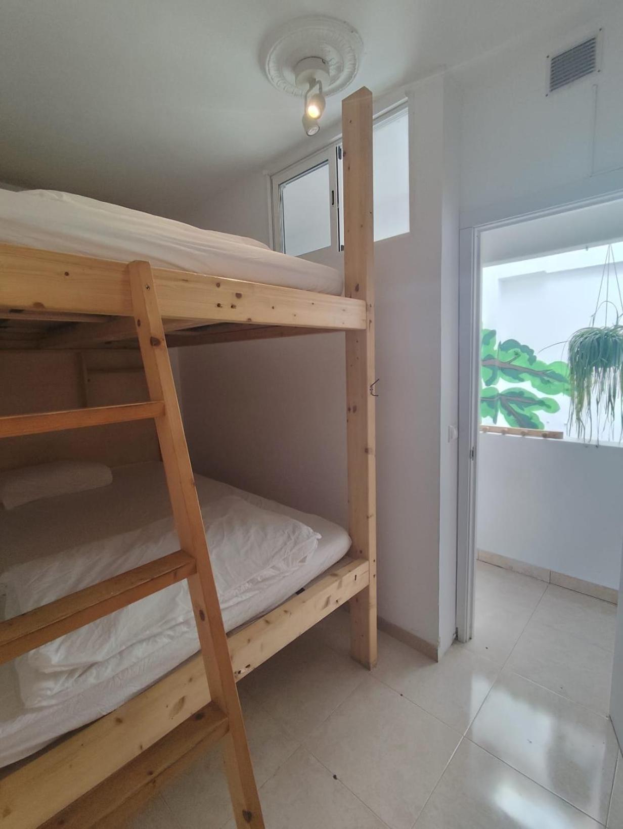 La Ventana Azul Surf Hostel ラスパルマス・デ・グランカナリア エクステリア 写真