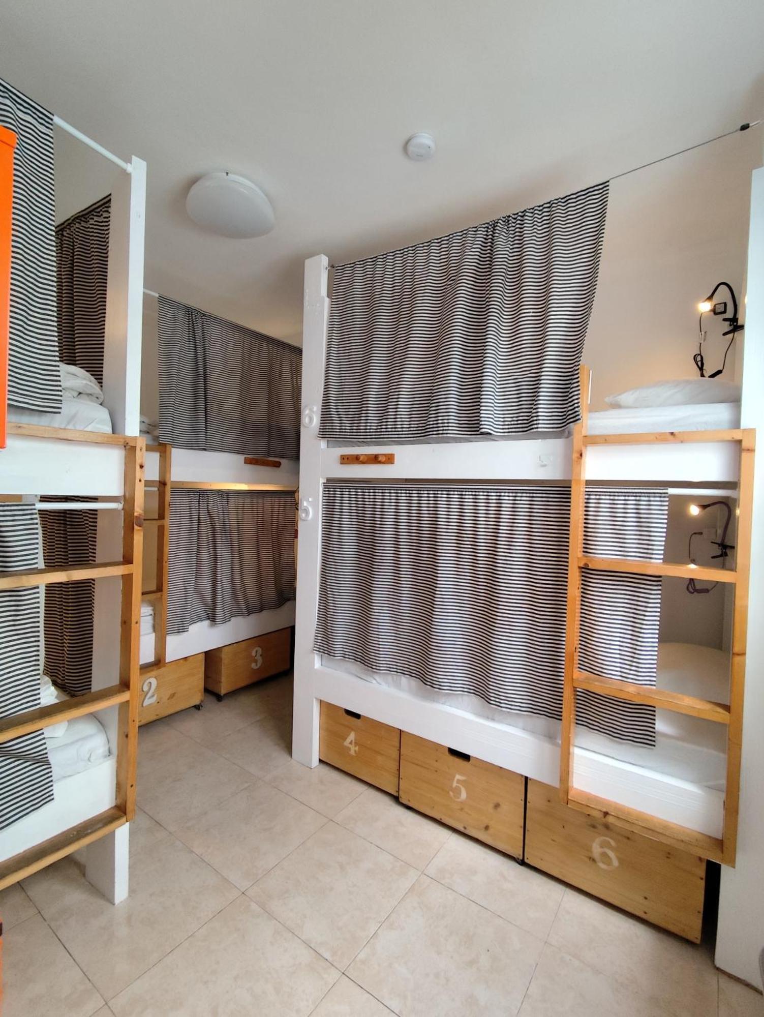 La Ventana Azul Surf Hostel ラスパルマス・デ・グランカナリア エクステリア 写真