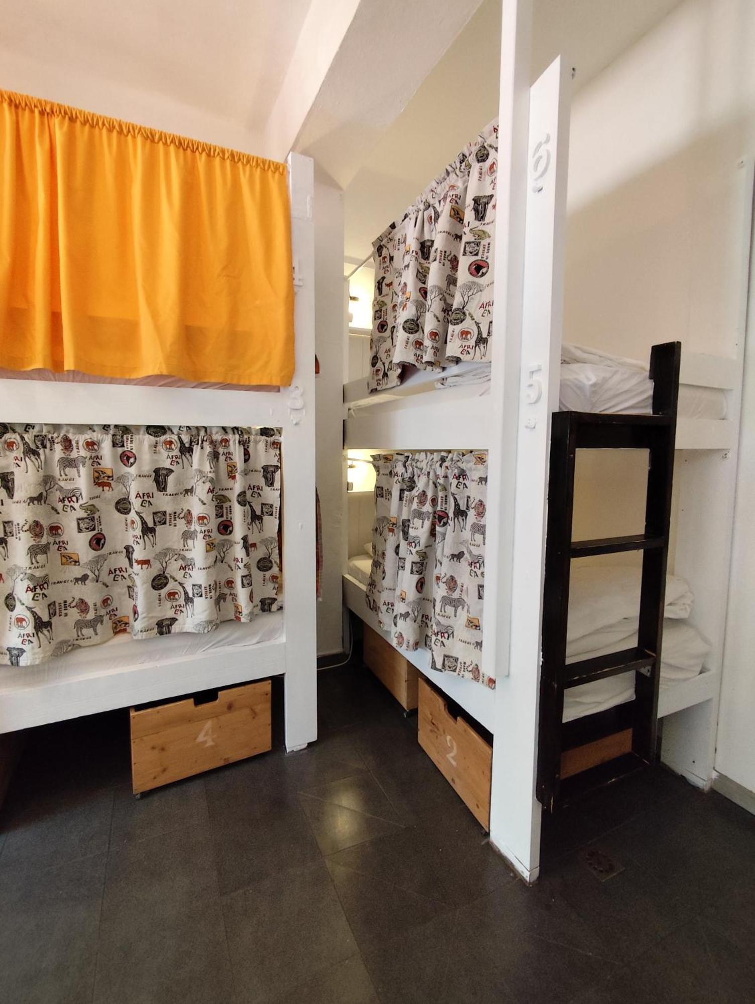 La Ventana Azul Surf Hostel ラスパルマス・デ・グランカナリア エクステリア 写真